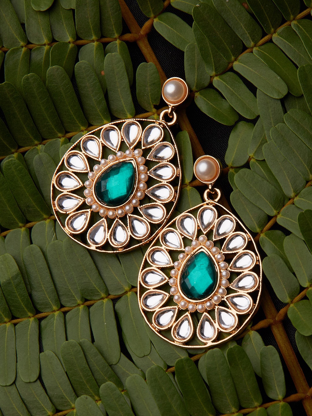 

Accessorize Green Contemporary Studs Earrings