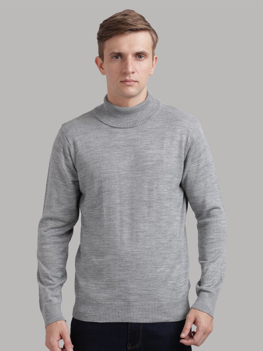

Parx Men Grey Solid Pullover Sweater