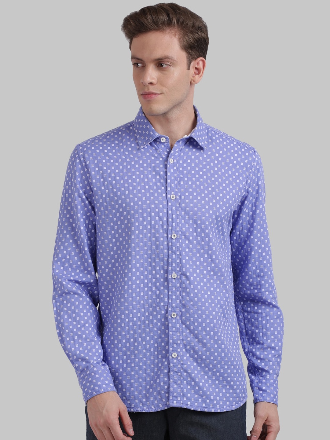 Parx Men Blue & White Slim Fit Printed Cotton Casual Shirt