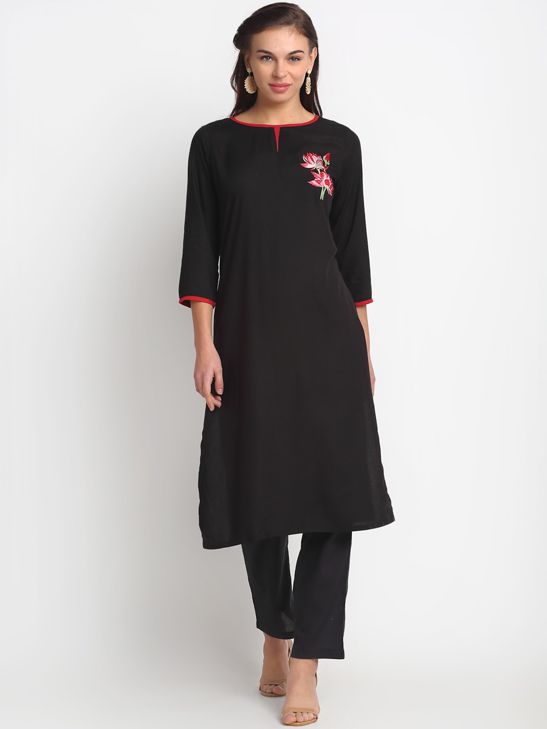 

REME Women Black Thread Work Kurta