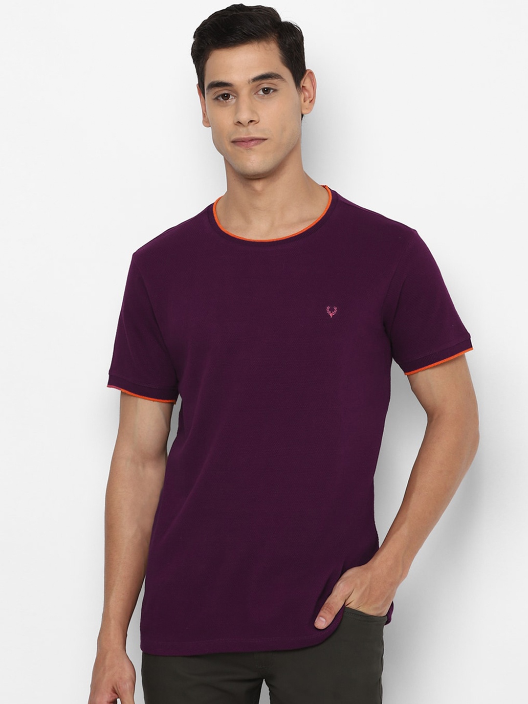 Allen Solly Sport Men Purple Solid Round Neck T-shirt