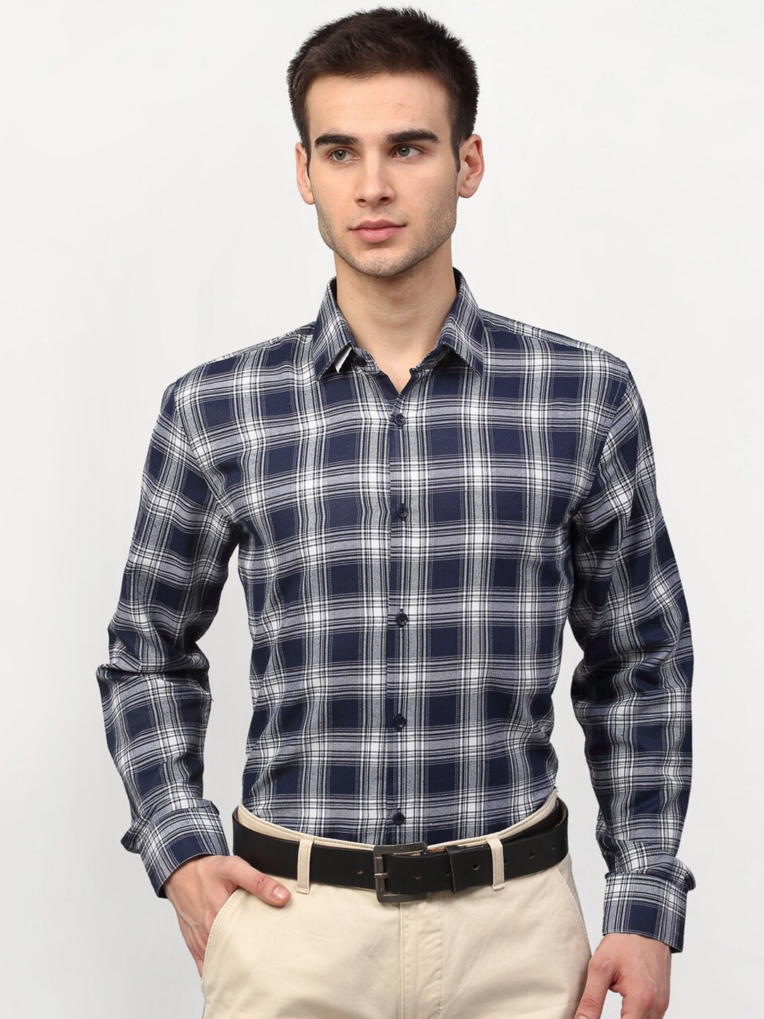 

JAINISH Men Navy Blue & White Checked Regular Fit Formal Shirt