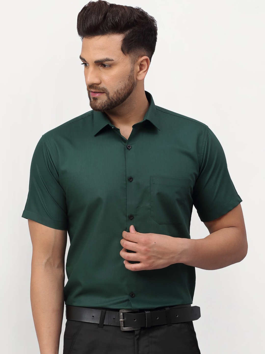 

JAINISH Men Green Solid Regular Fit Formal Shirt