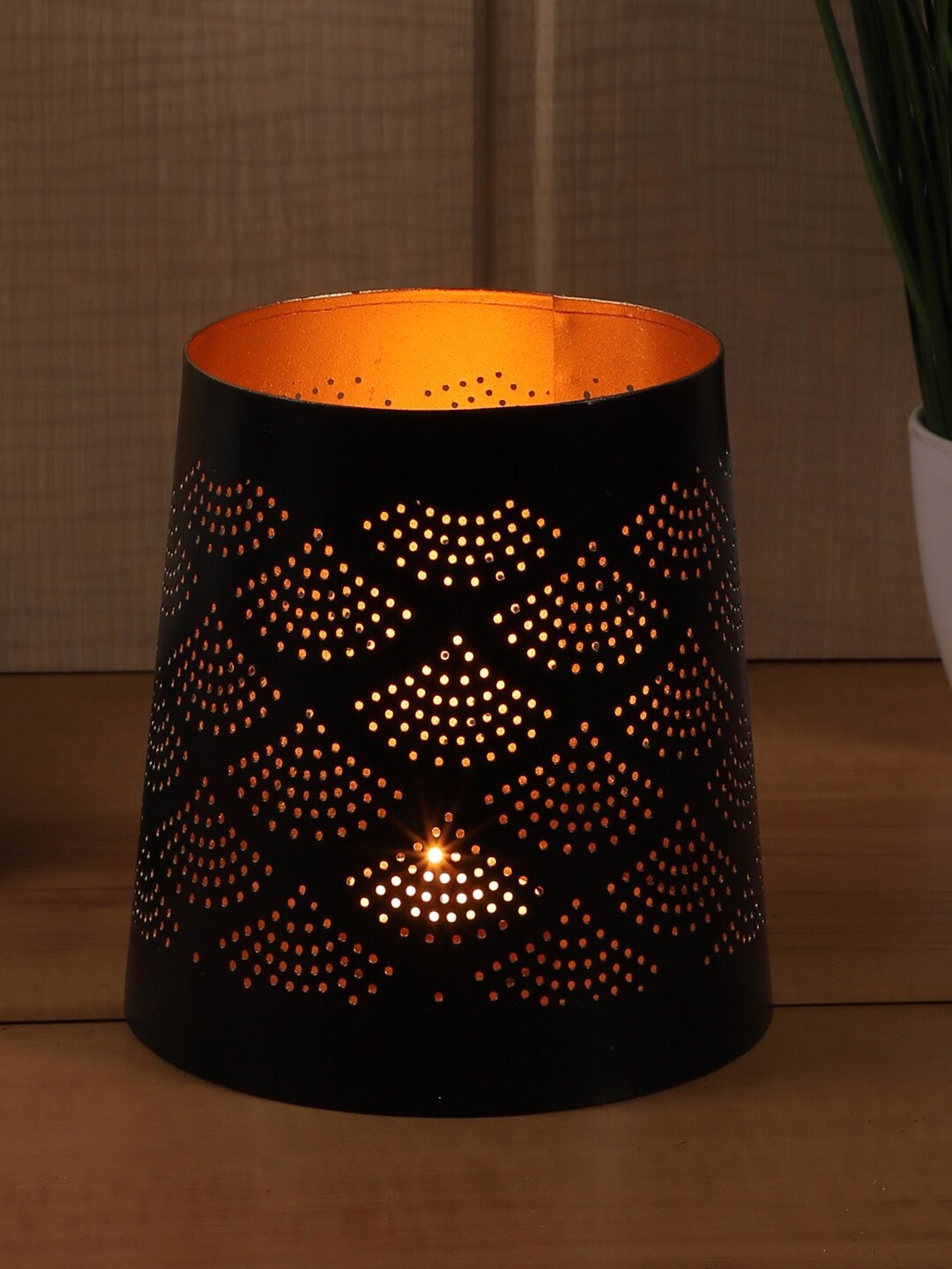 

EXIM DECOR Black & Gold-Toned Solid Traditional Table Lamp Shade