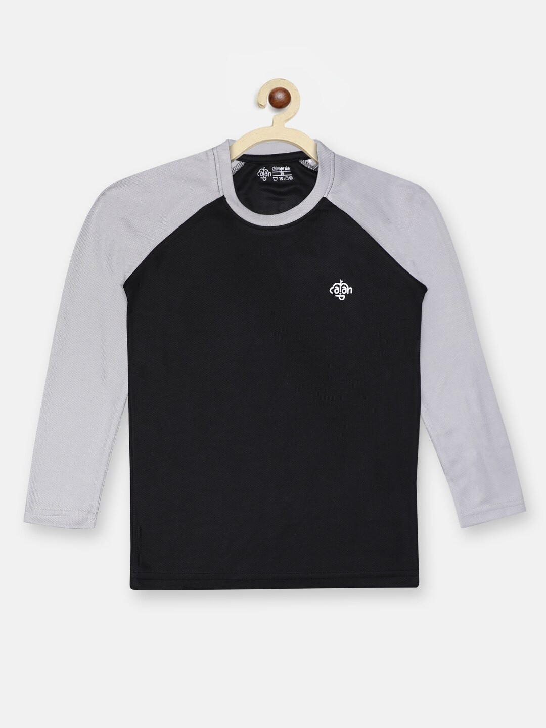 

CHIMPRALA Boys Black & Grey Solid T-shirt
