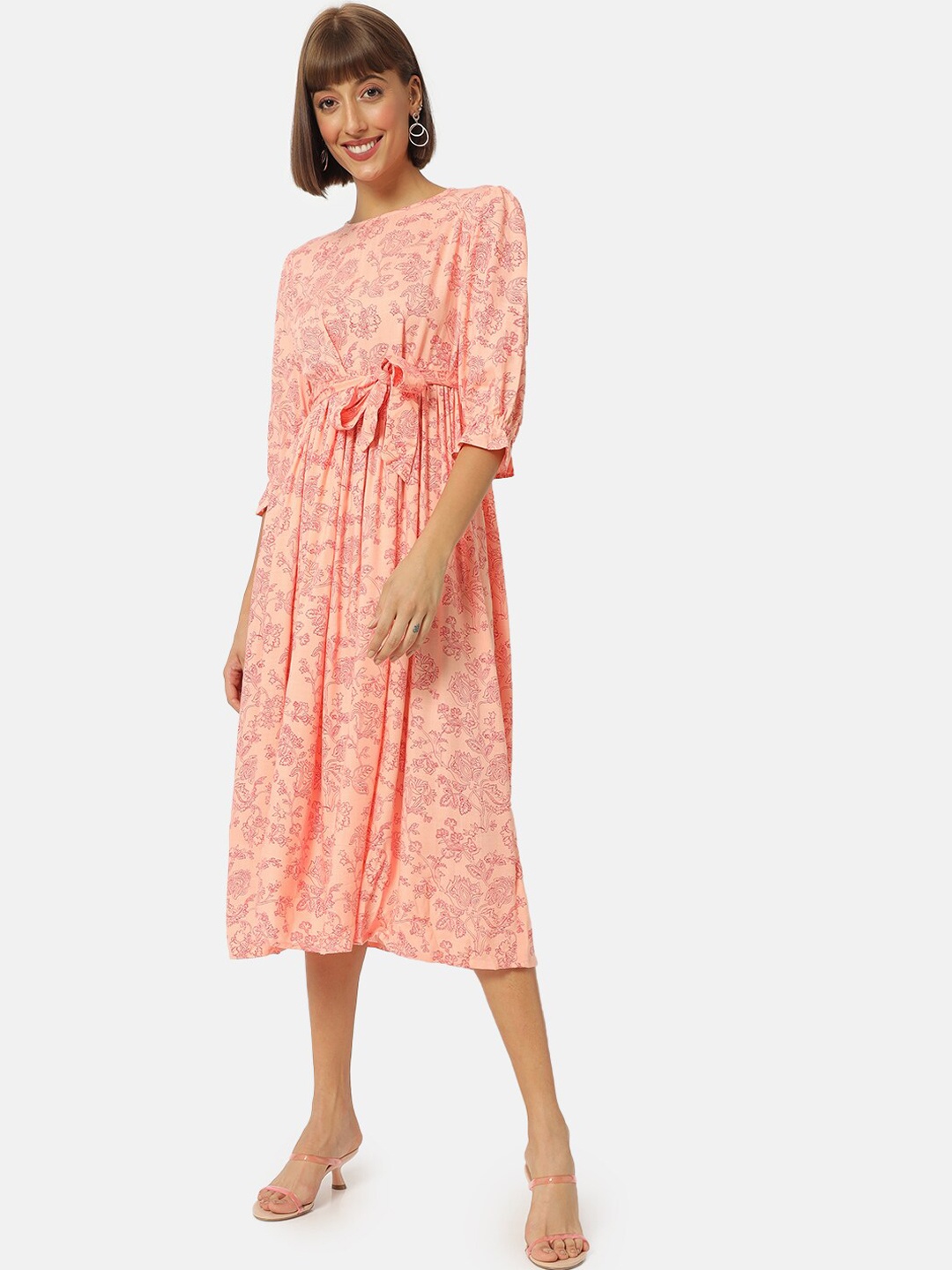 

Saaki Women Pink Floral Printed Fit and Flare Dress