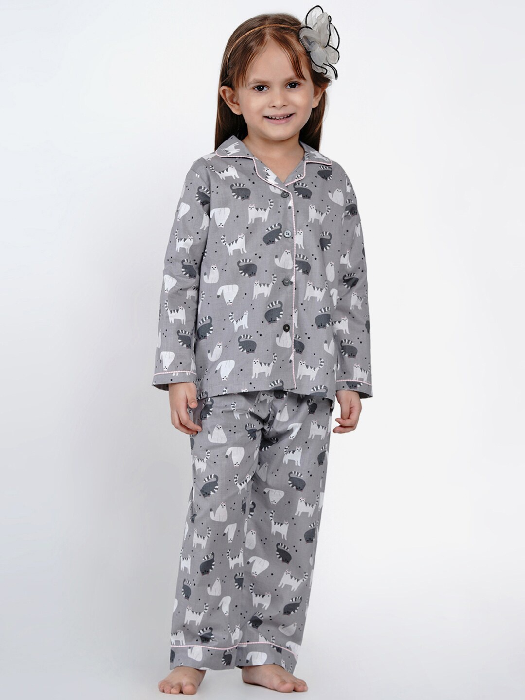 

berrytree Girls Grey & White Printed Night suit