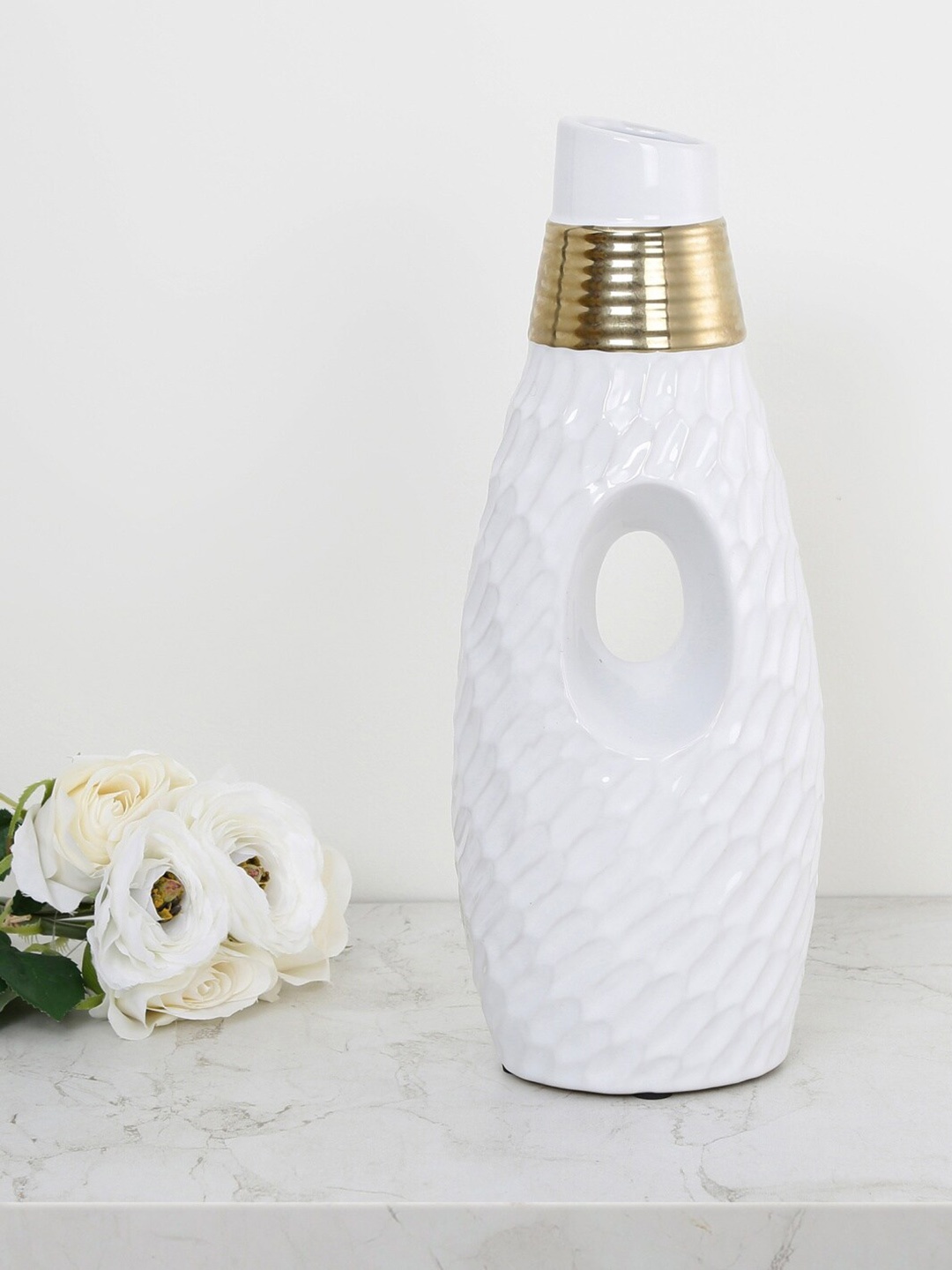 

Home Centre White & Gold-Toned Marshmallow Textured Vase
