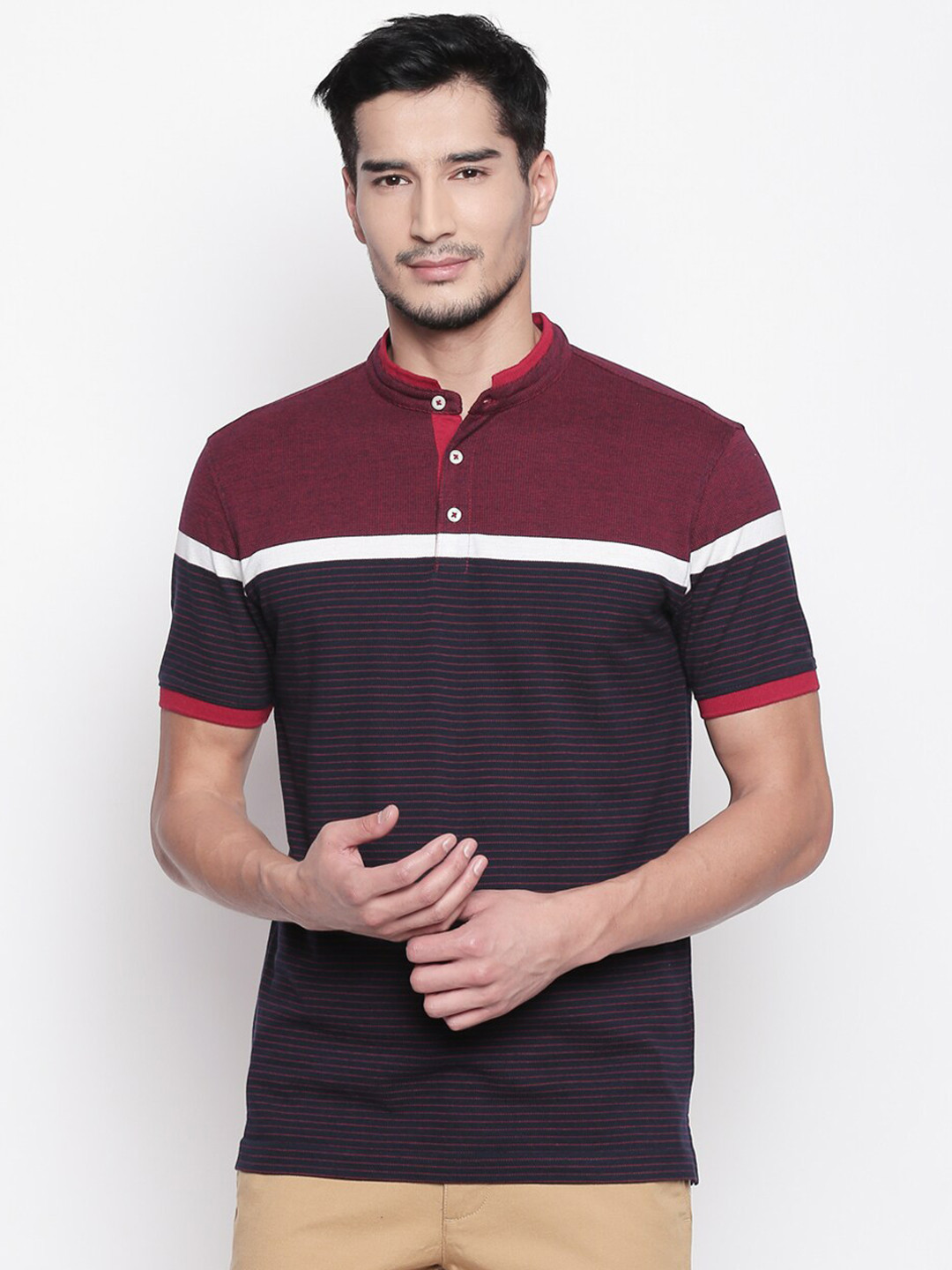 

BYFORD by Pantaloons Men Maroon & Navy Blue Colourblocked Mandarin Collar Slim Fit T-shirt