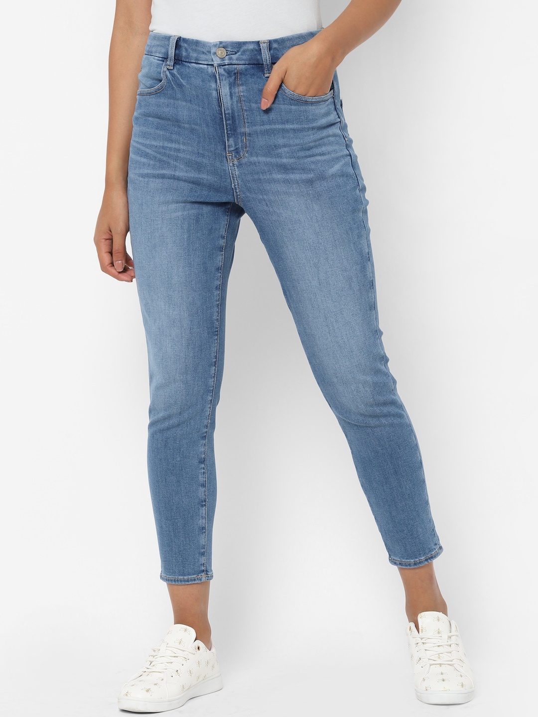 

AMERICAN EAGLE OUTFITTERS Women Blue Relaxed Fit Low Distress Heavy Fade Jeans