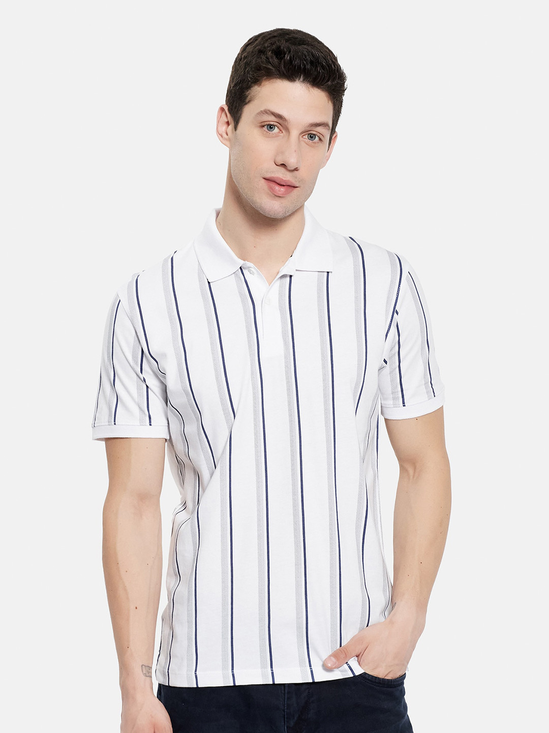 

Octave Men White Striped T-shirt