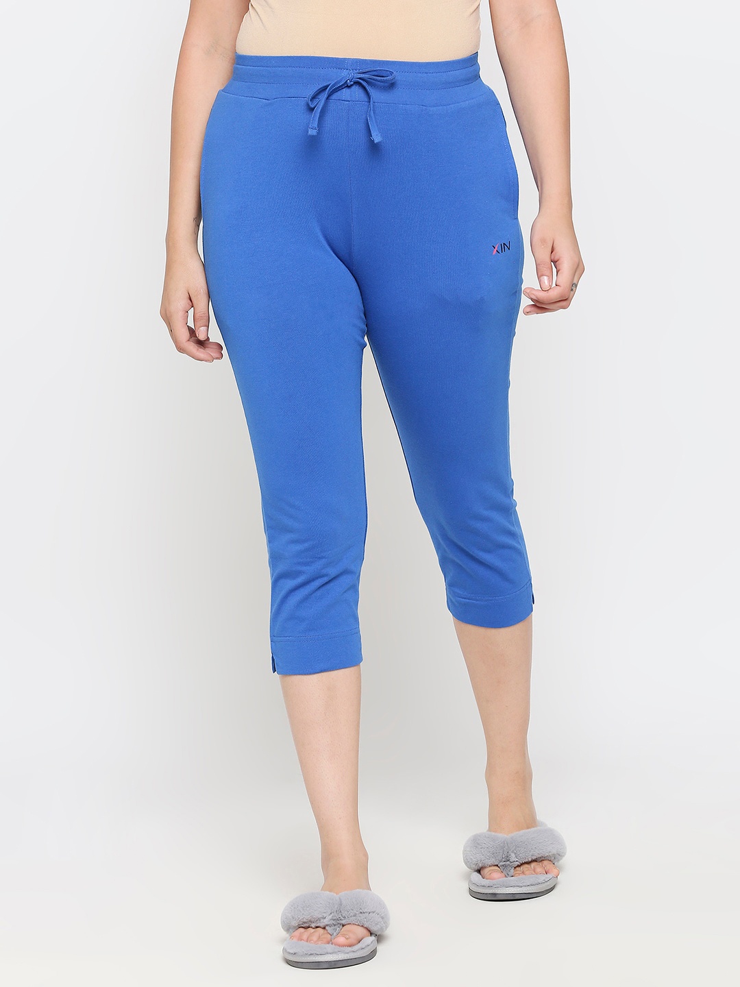 

XIN Women Blue & bright navy blue Capris