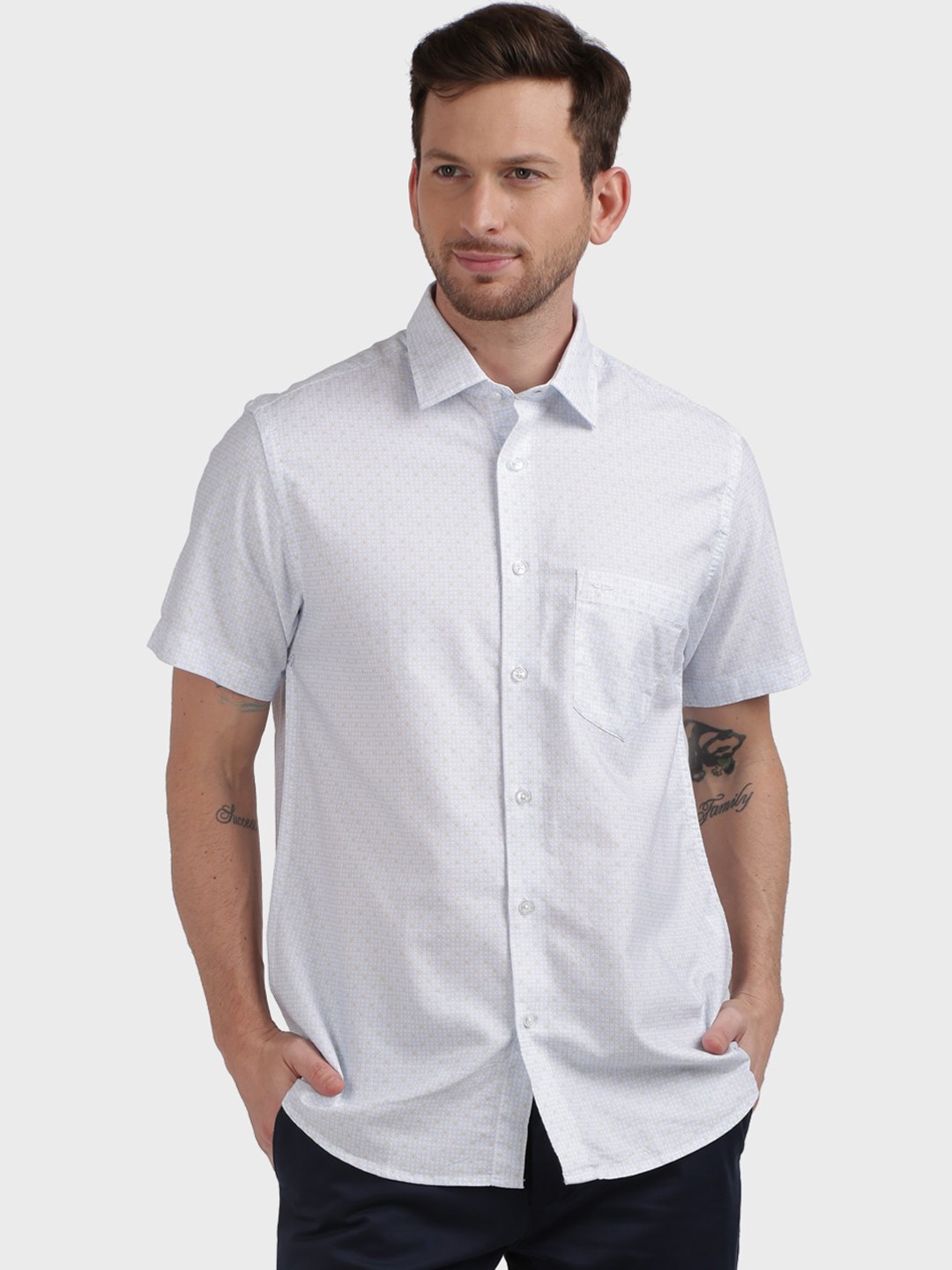 

ColorPlus Men Blue Tailored Fit Printed Casual Shirt