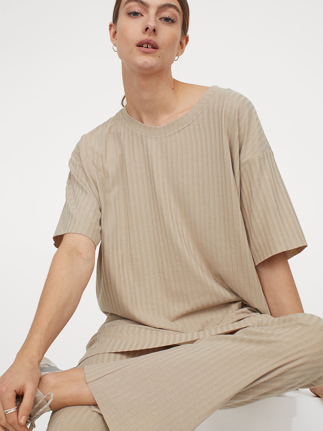 

H&M Women Beige Ribbed Jersey T-shirt