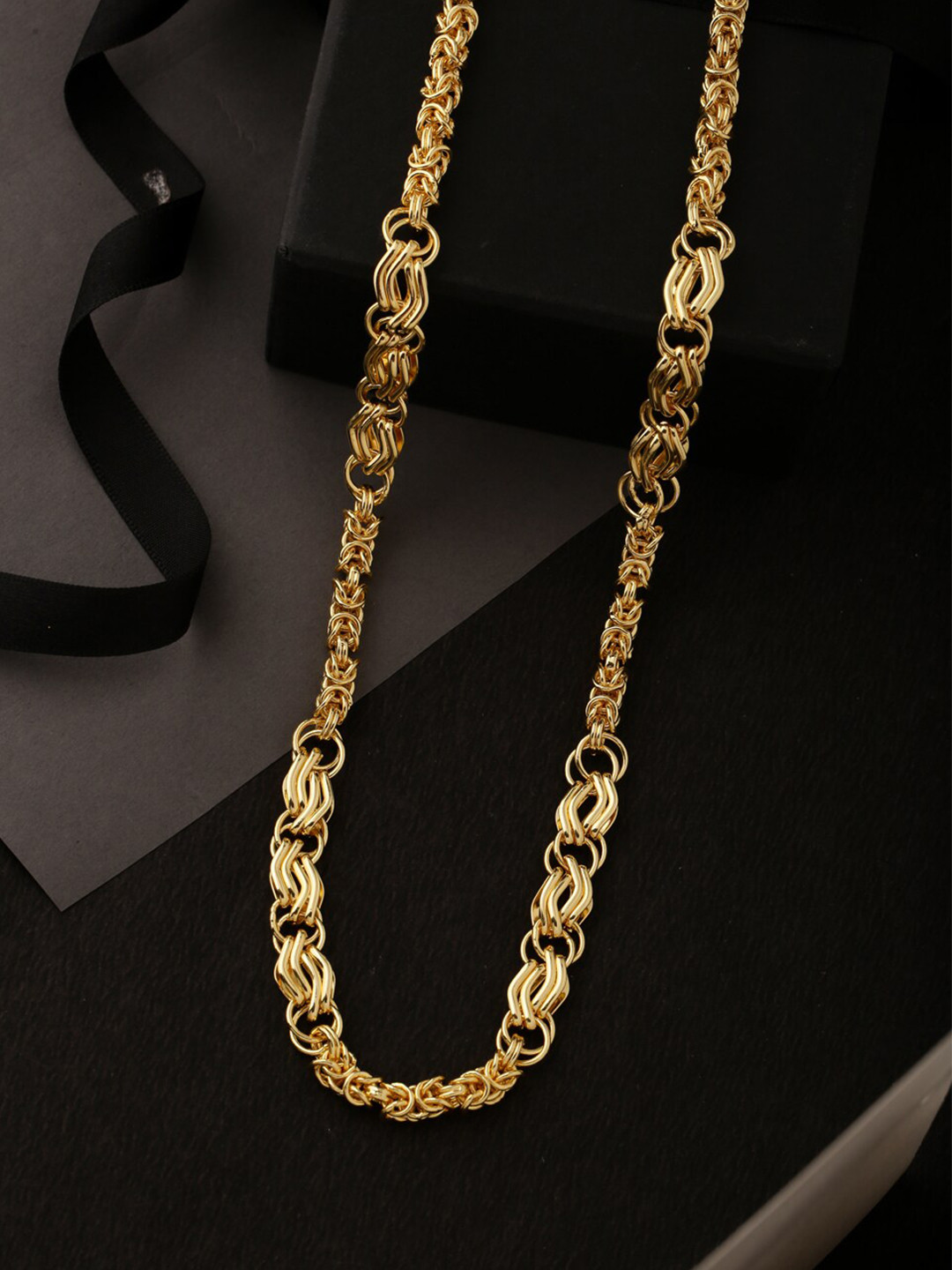 

Tistabene Men Gold-Toned Alloy Gold-Plated Chain