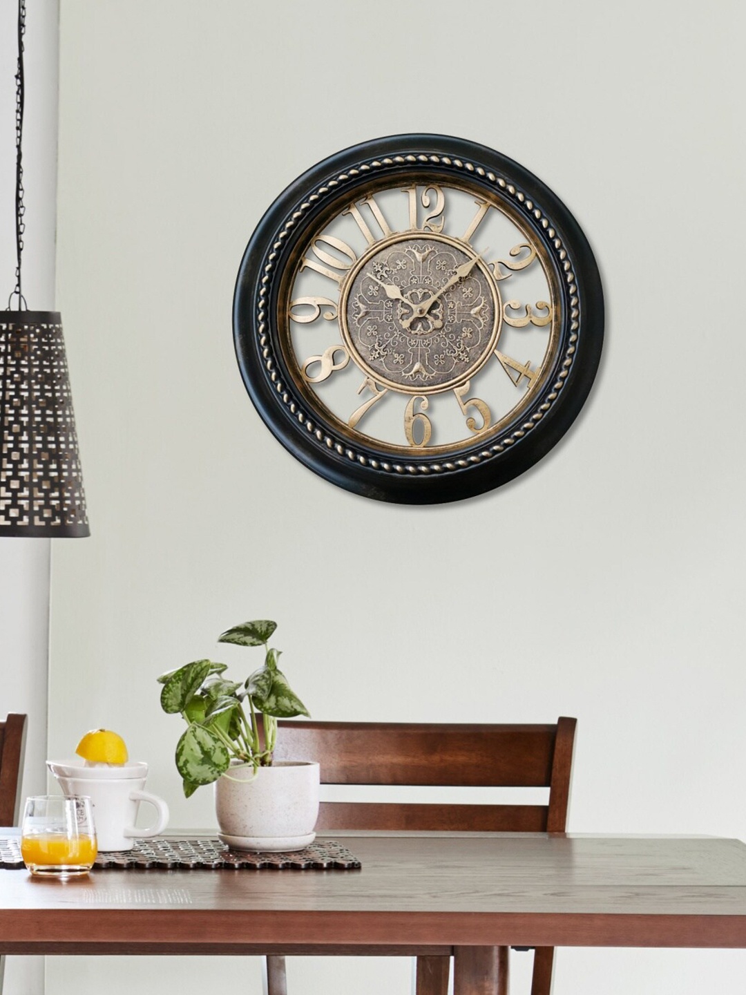 

Home Centre Black & Gold Textured Vintage 38.1 cm Analogue Wall Clock