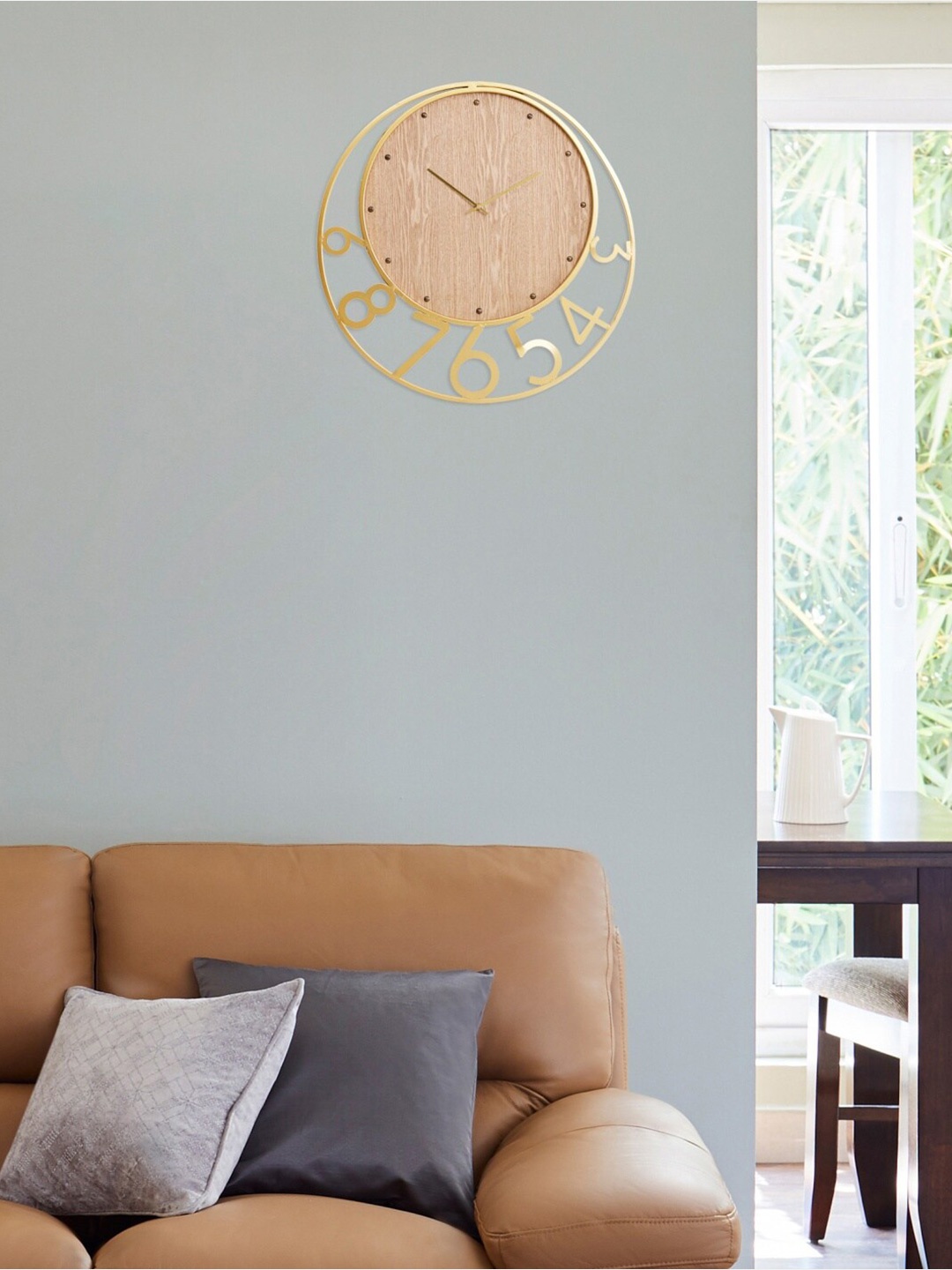 

Home Centre Gold & Beige Traditional Wall Clock