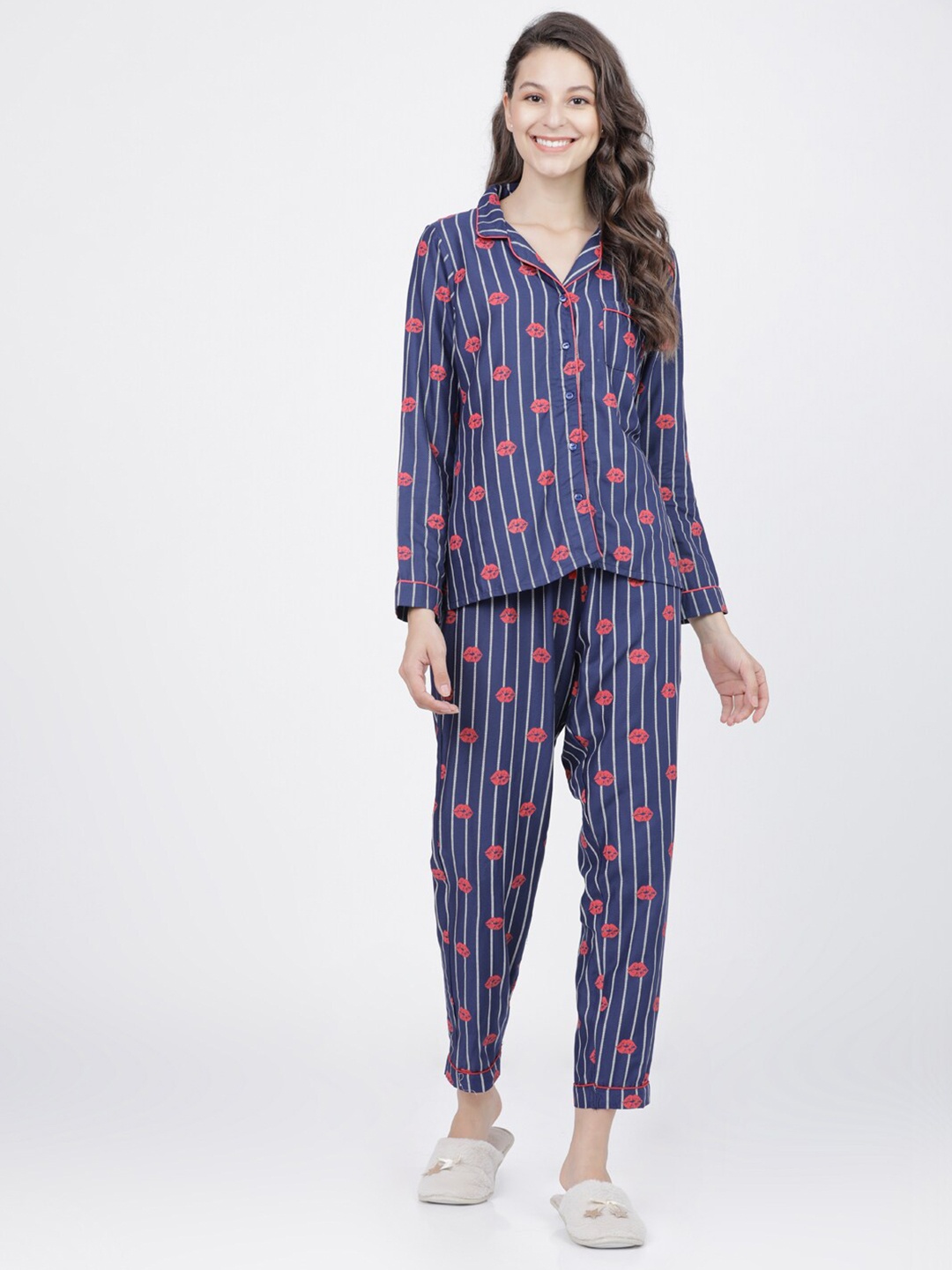 

Tokyo Talkies Women Navy Blue & White Printed Night Suit