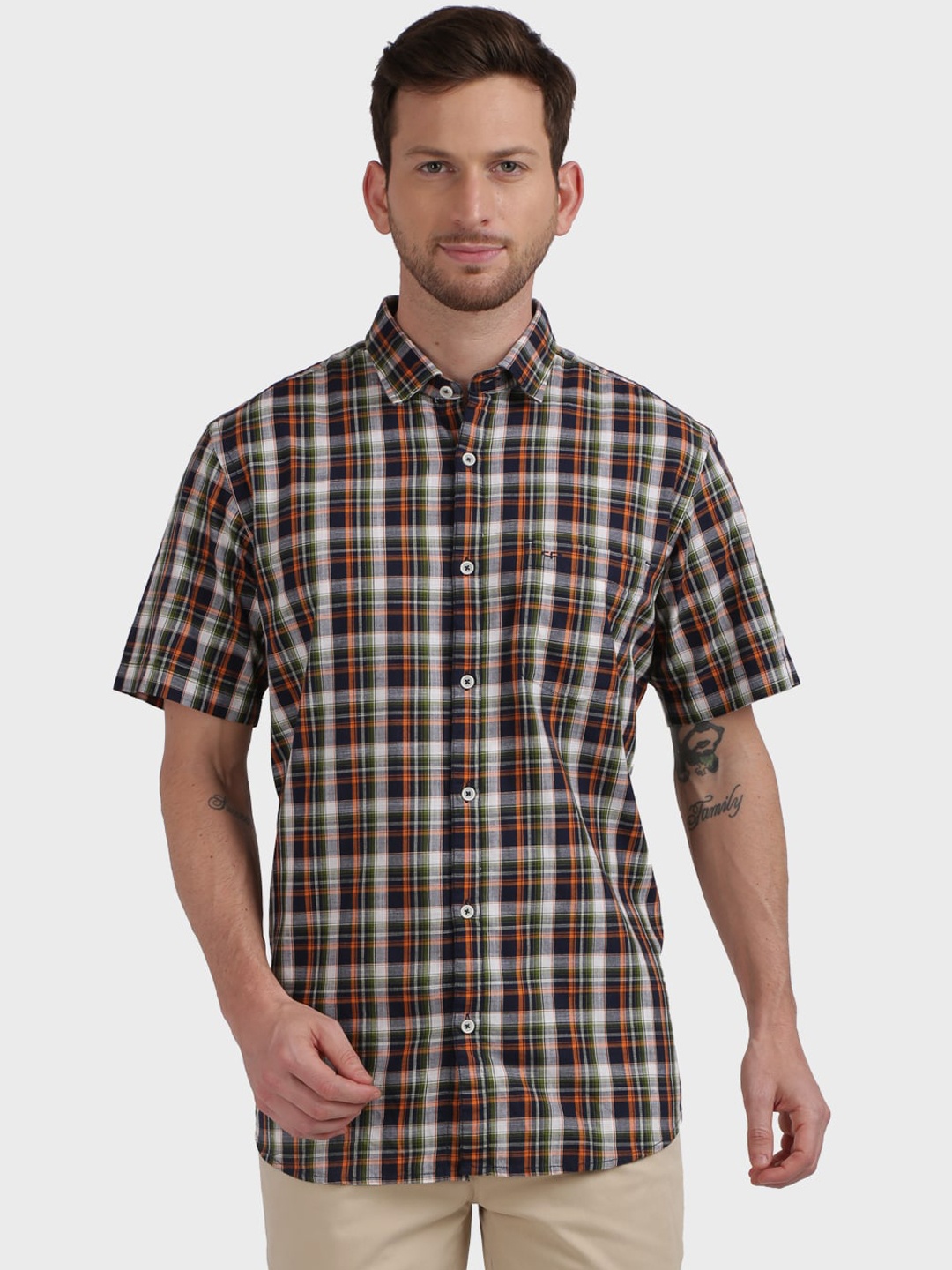 

ColorPlus Men Navy Blue & Orange Tailored Fit Checked Casual Shirt