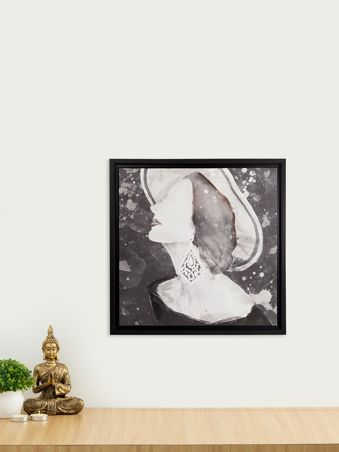 

Home Centre Grey & White Artistry Lady In Hat Picture Frame