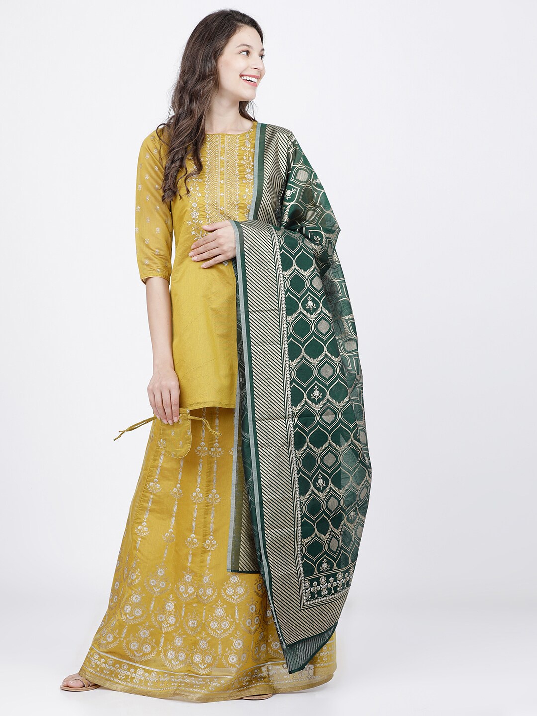 Vishudh Green & Gold-Toned Printed Dupatta
