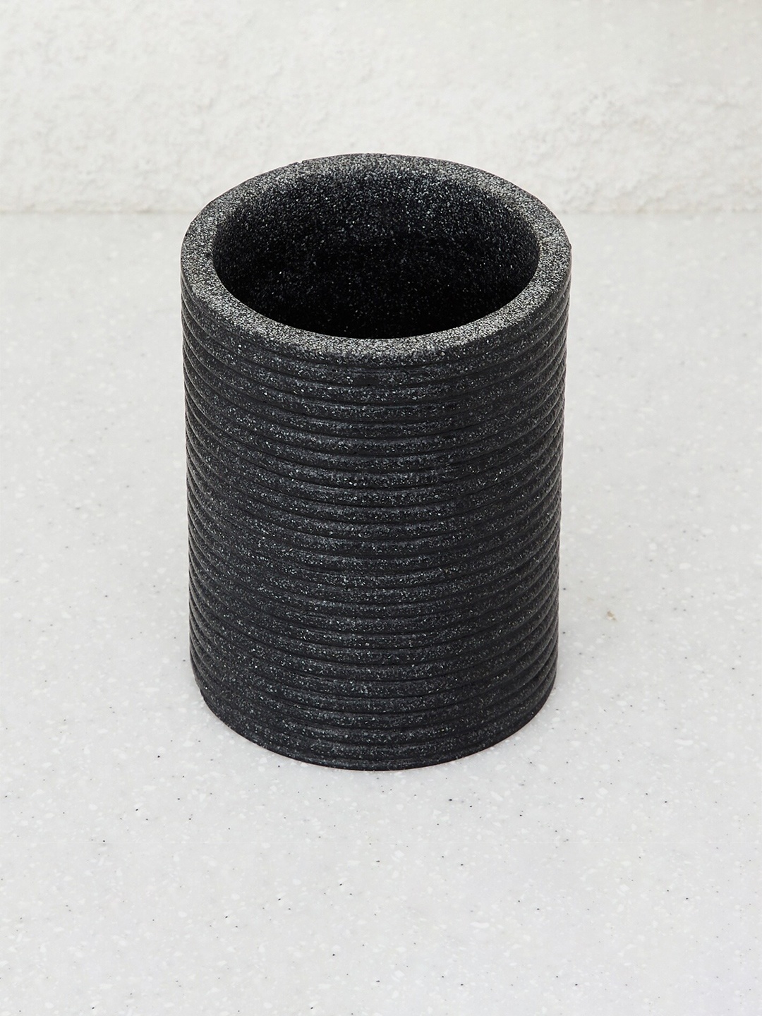 

Home Centre Black Poly Resin Tumbler