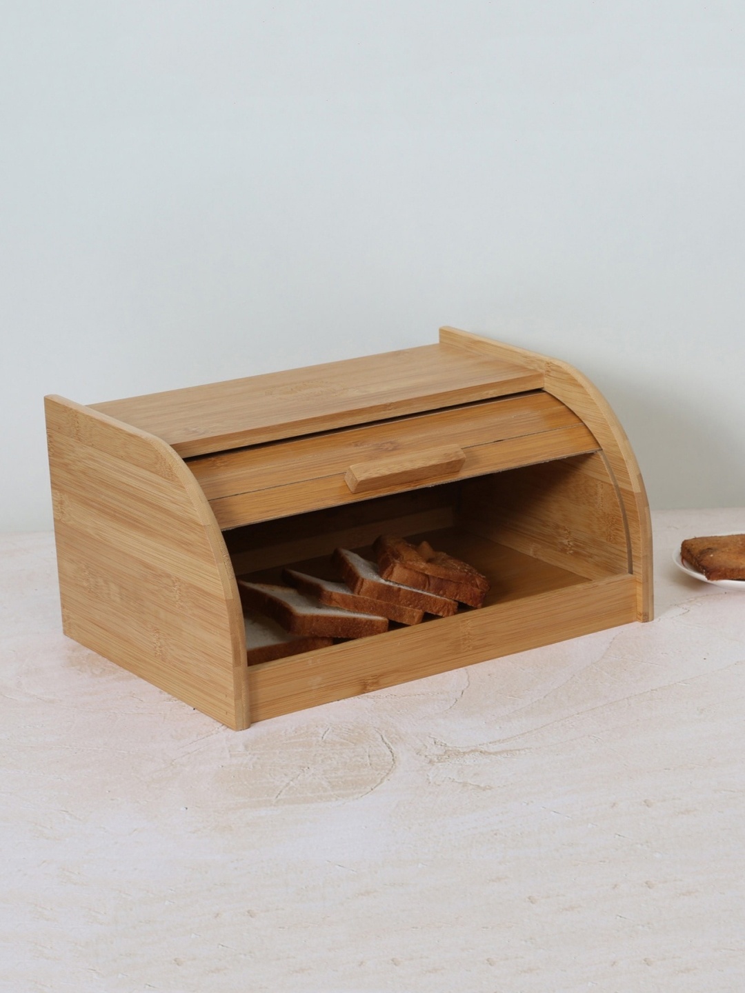 

Home Centre Brown Solid Bamboo Bread Box
