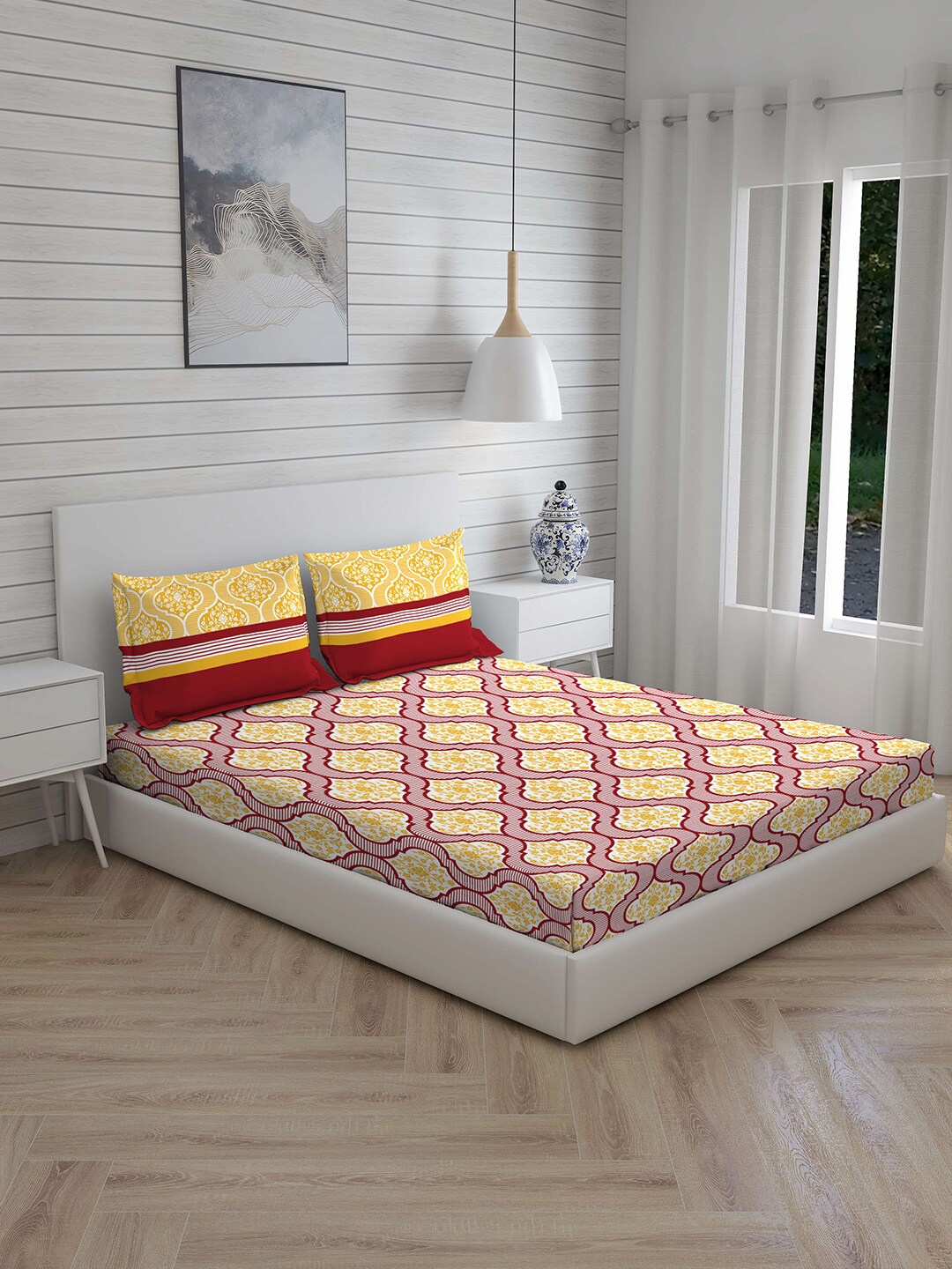 

Layers Yellow Bedsheet With 2 Pillow Cover