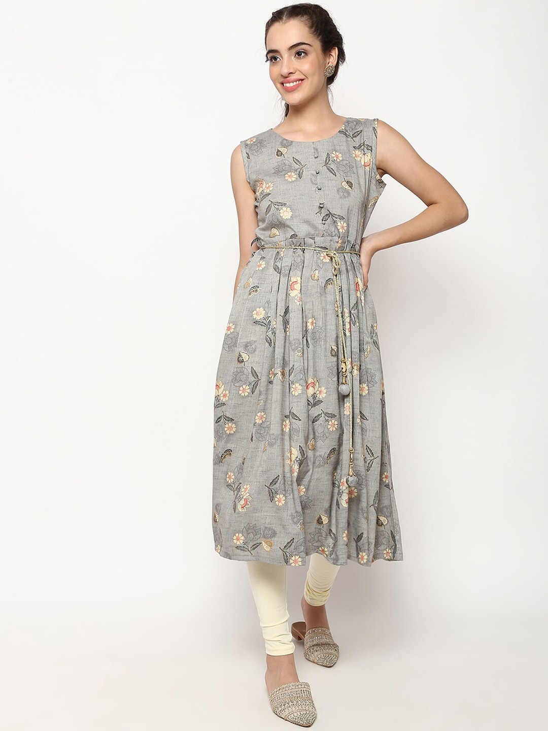 

V2 Value & Variety Women Grey Floral Printed Floral Kurta