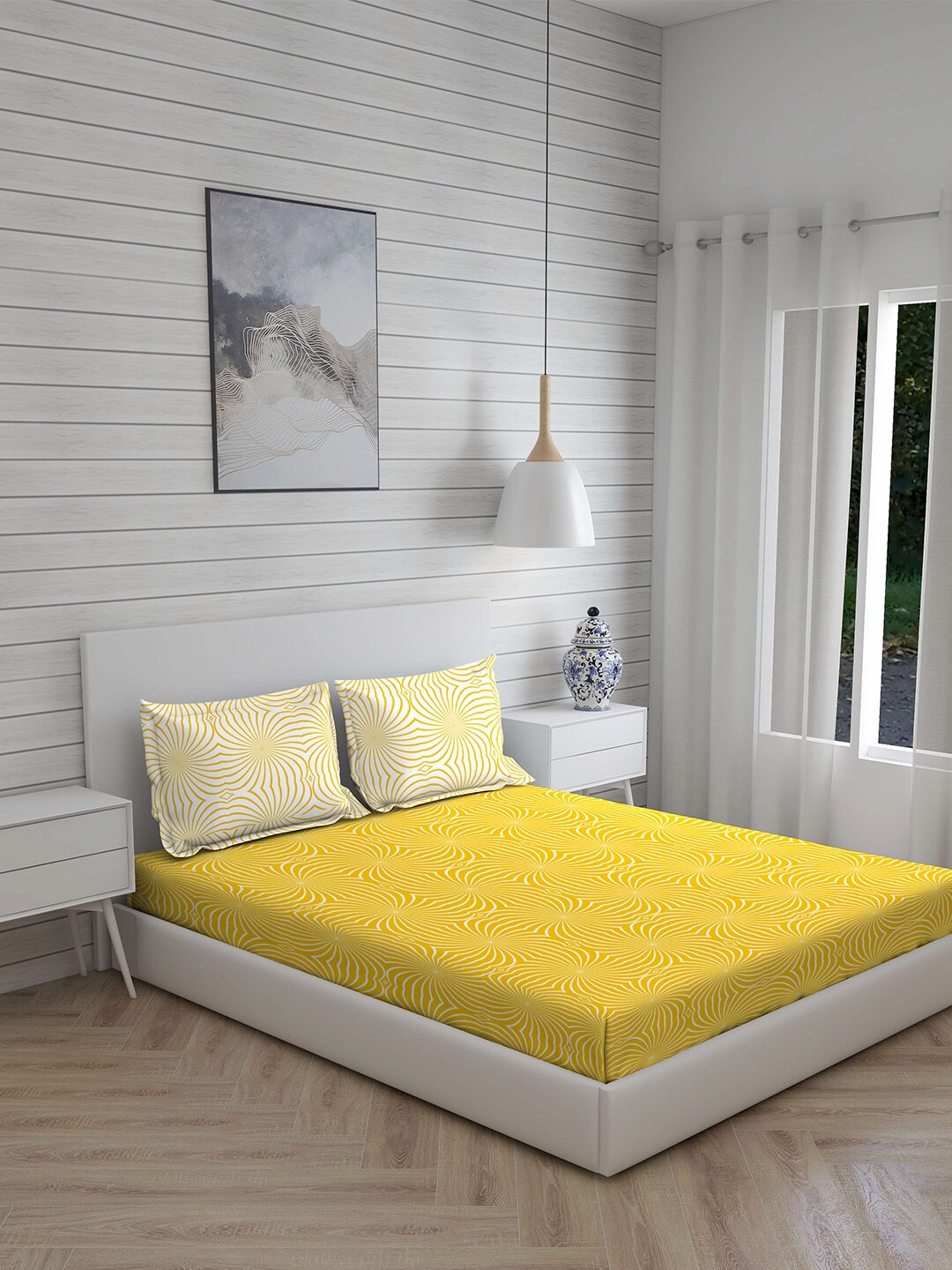 

Layers Yellow & White Floral 104 TC Cotton 1 Queen Bedsheet with 2 Pillow Covers