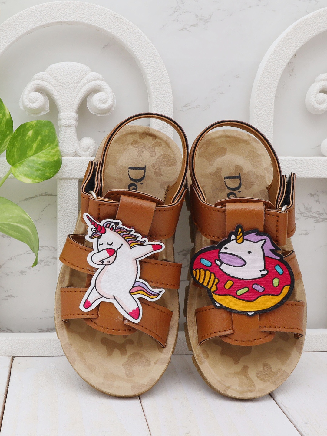 

DChica Girls Brown Printed Open Toe Flats