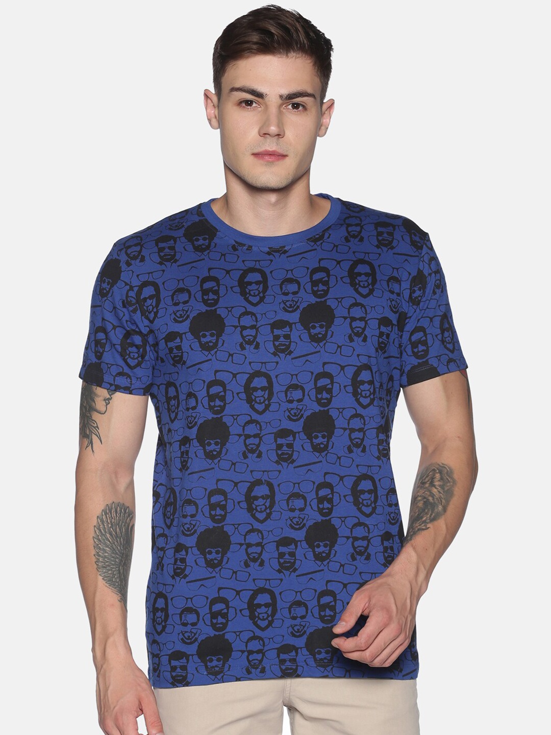 

UrGear Men Blue Printed Round Neck Pure Cotton T-shirt