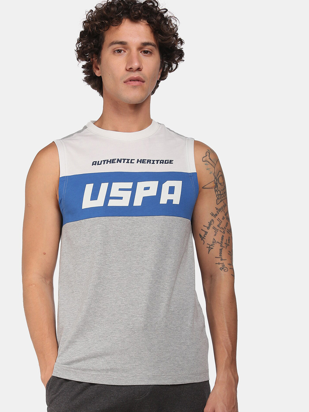 

U.S. Polo Assn. Men Grey & Blue Colourblocked Cotton T-Shirt