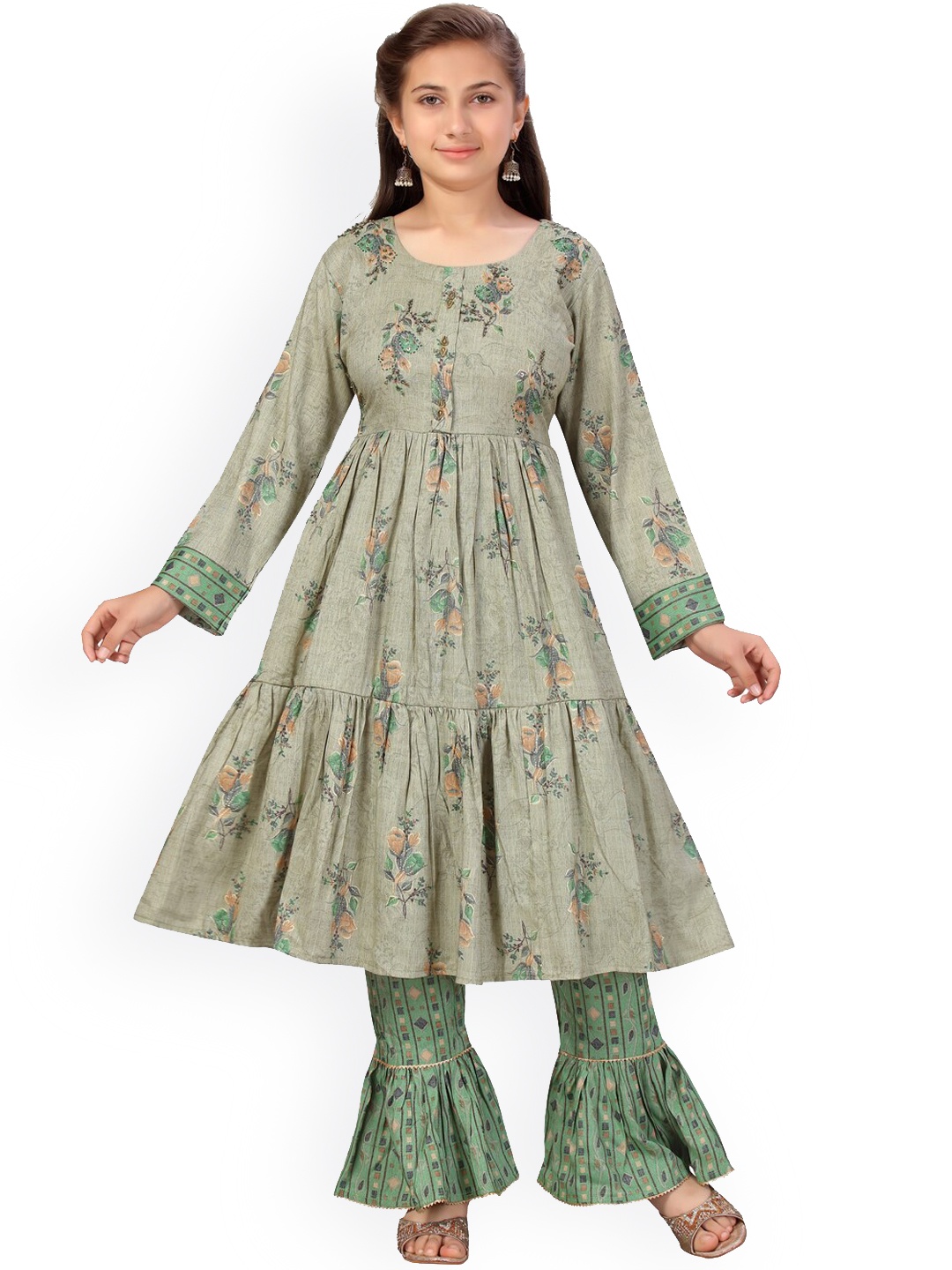 

Aarika Girls Green & Beige Printed Pure Cotton Kurta with Sharara
