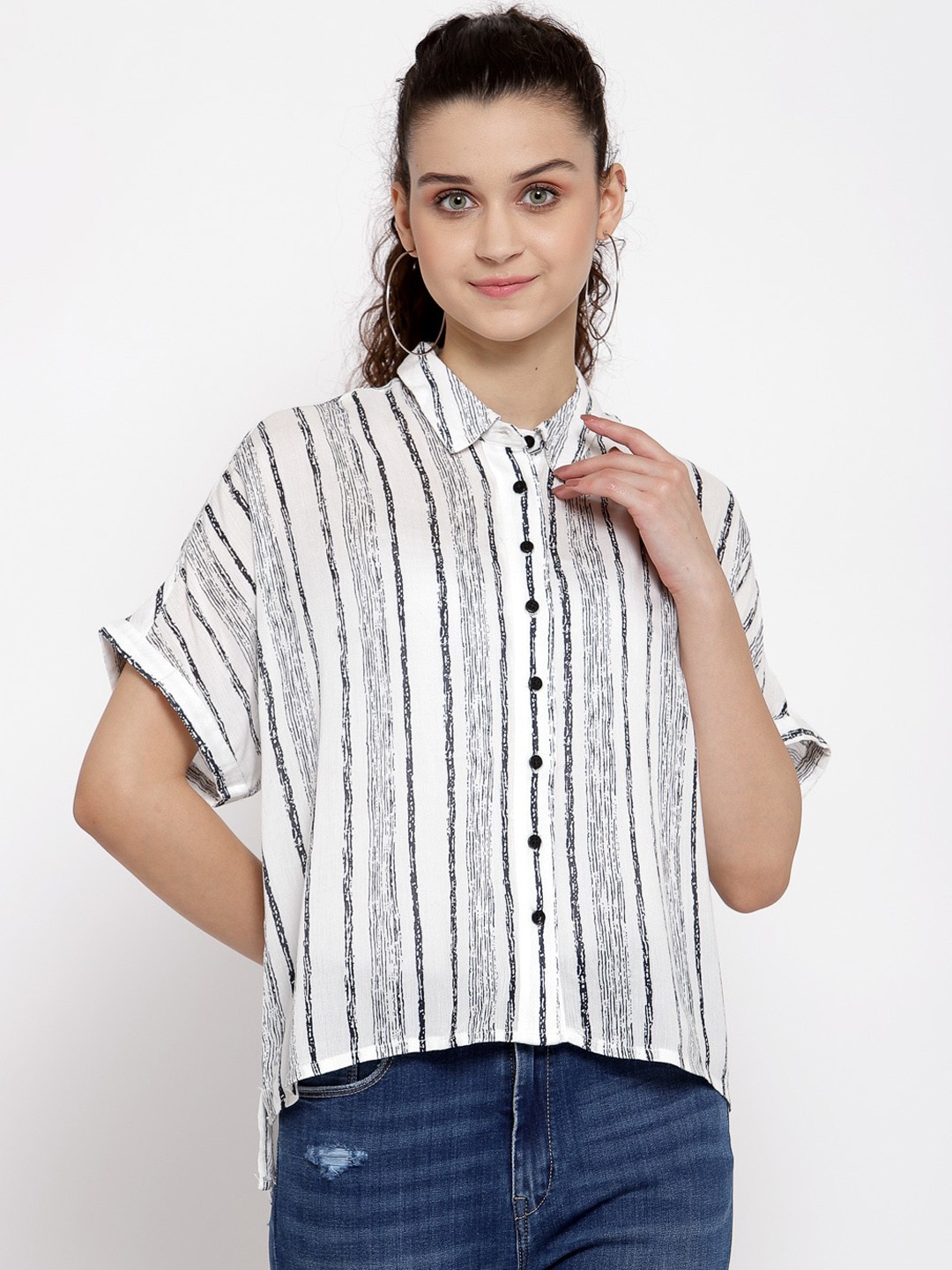 

Pepe Jeans Women White & Black Regular Fit Striped Casual Shirt