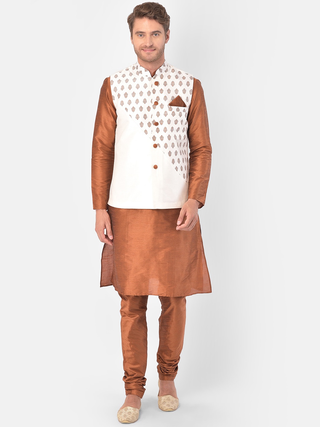 DEYANN Men Copper-Toned & Off-White Solid Kurta with Pyjamas