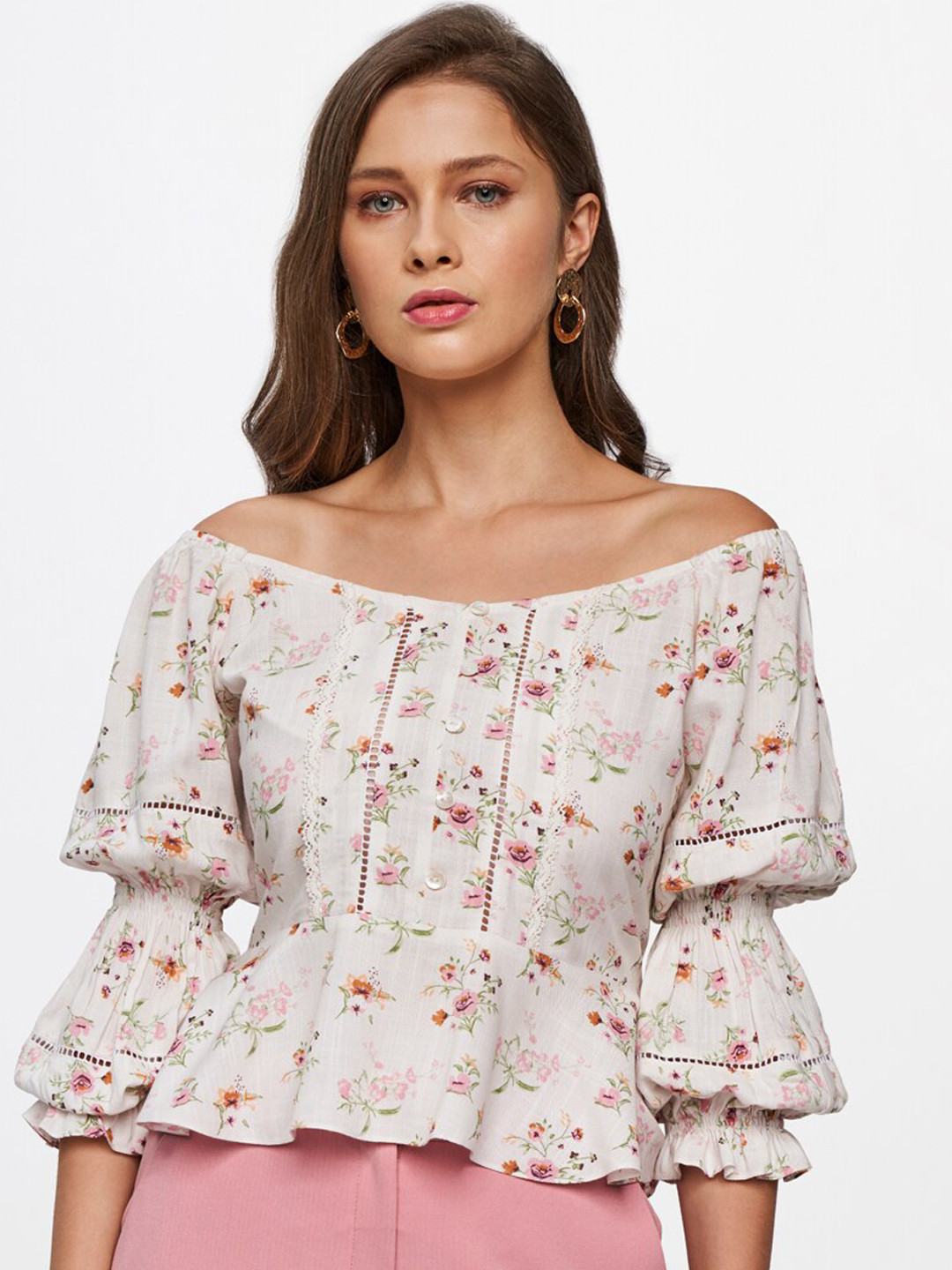 

AND Off White & Pink Floral Off-Shoulder Peplum Top