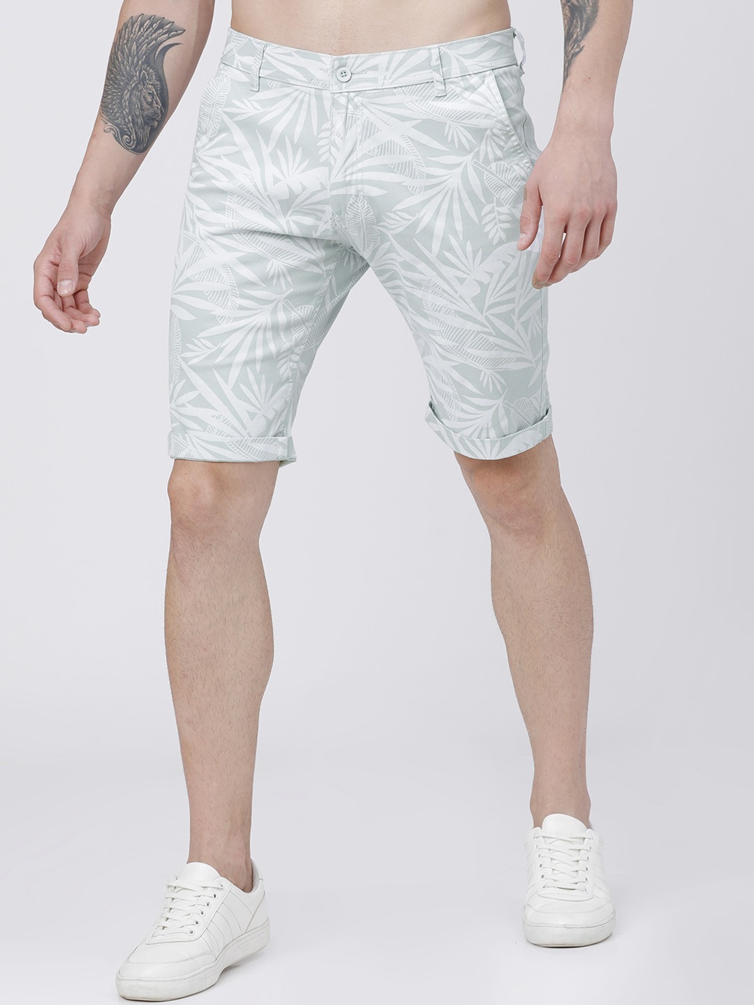 

HIGHLANDER Men Sea Green Printed Slim Fit Chino Shorts
