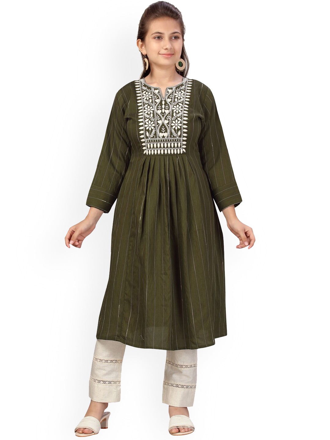 

Aarika Girls Olive Green & Beige Embroidered Pure Cotton Kurta with Trousers