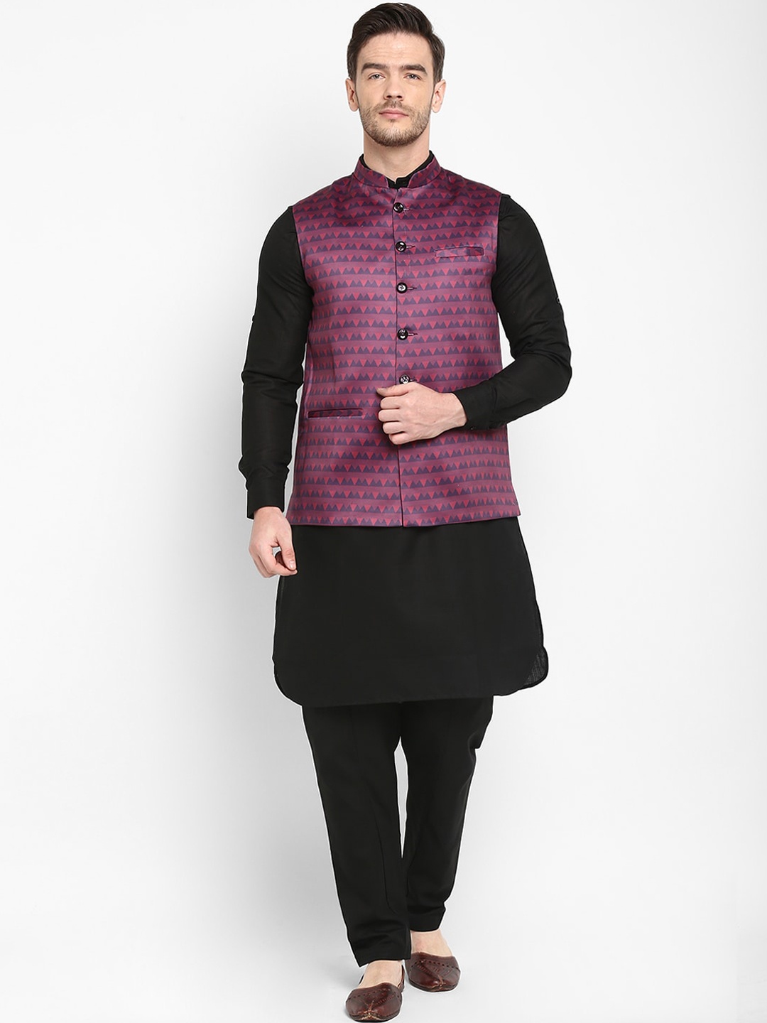 

Hangup Men Black Solid Kurta with Patiala & Waistcoat