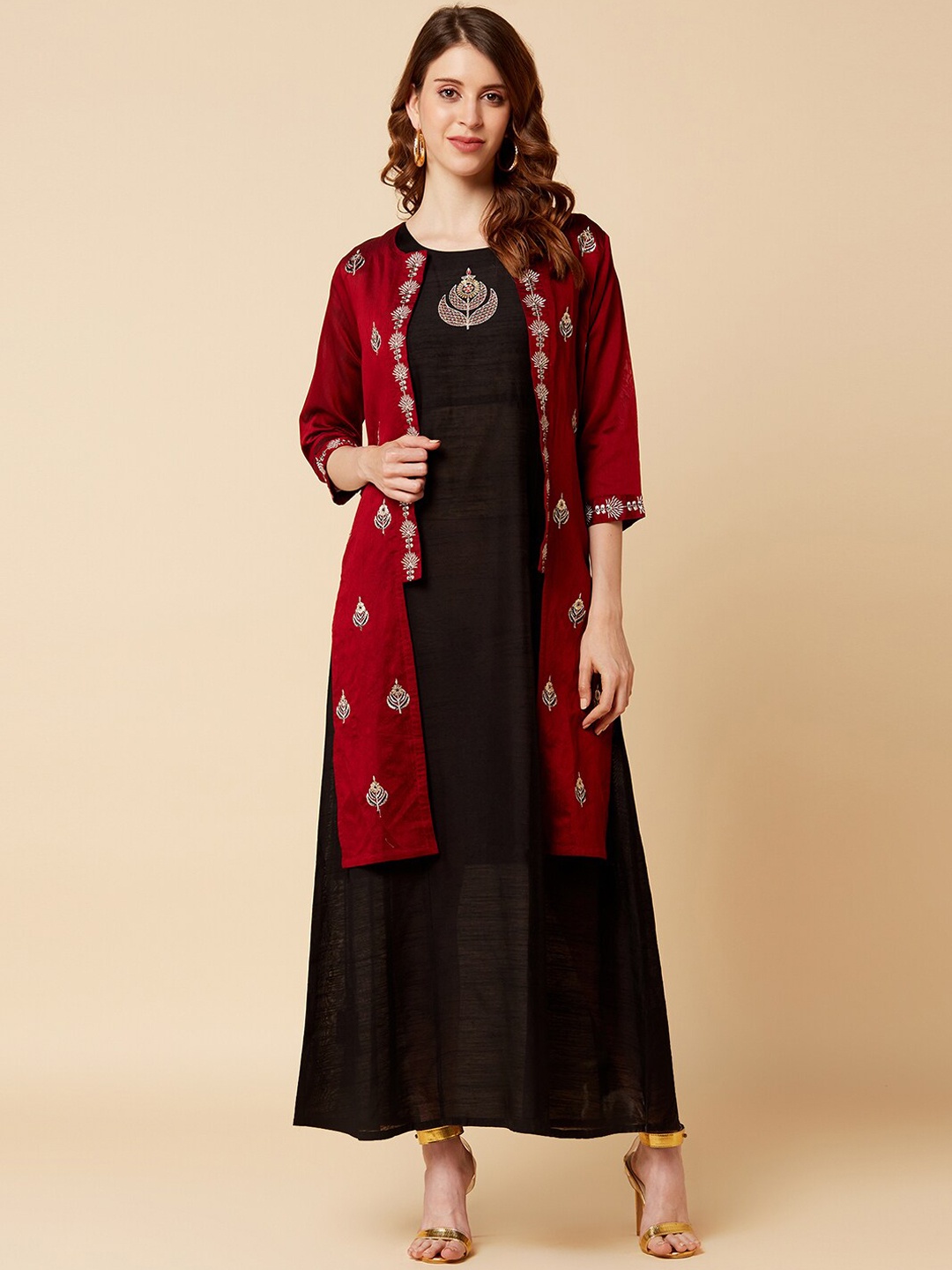 Varanga Women Black Ethnic Motifs Embroidered Kurta with Jacket