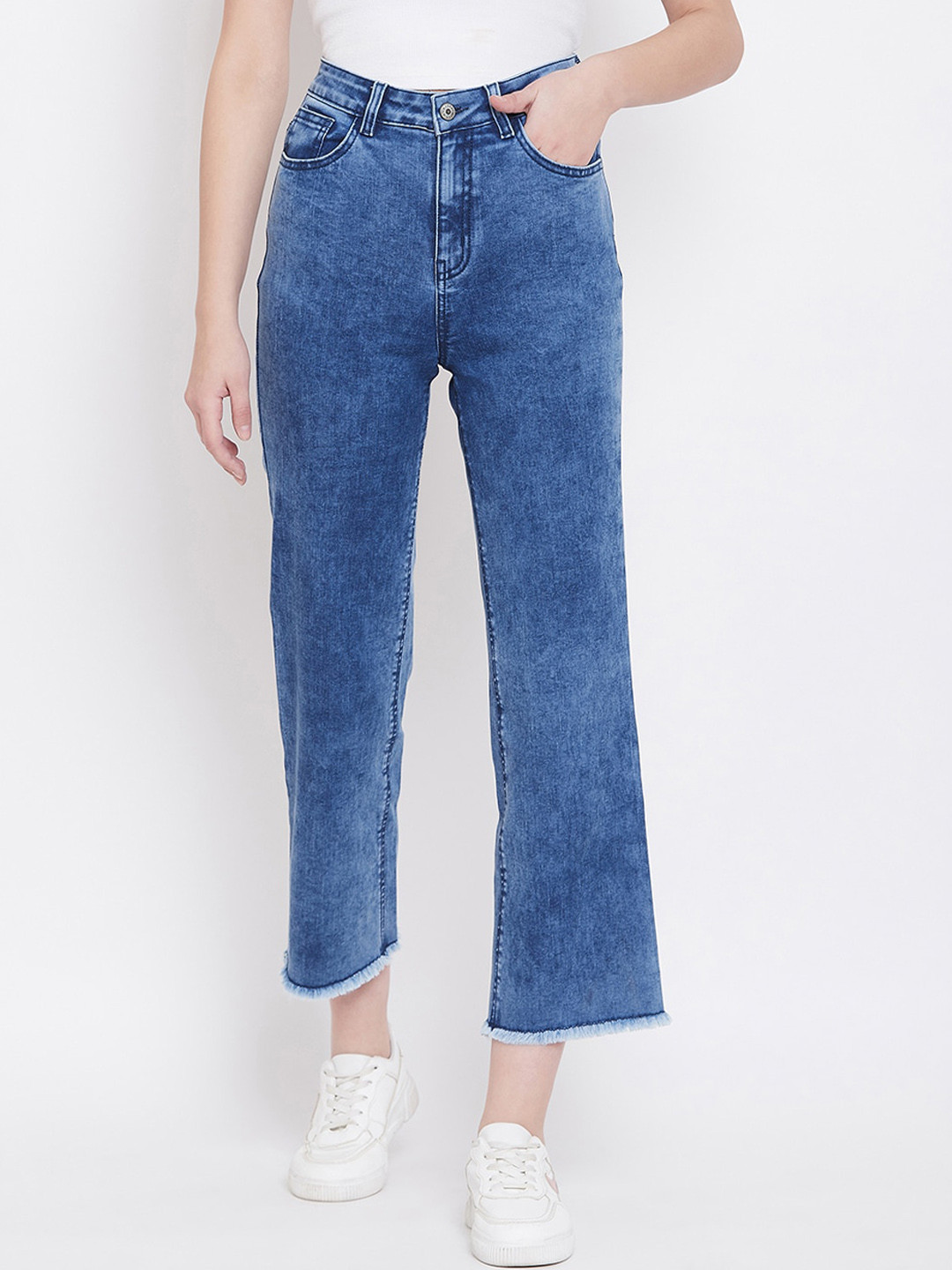 

Madame Women Blue Organic Cotton Straight Fit Mid-Rise Clean Look Cropped Jeans