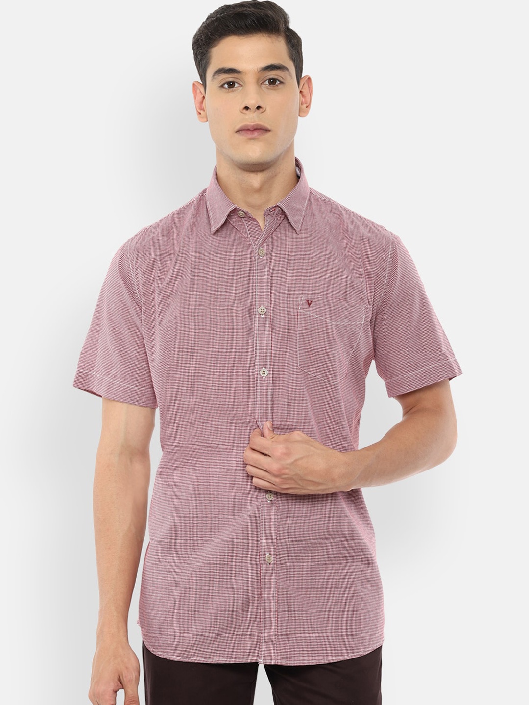 

Van Heusen Sport Men Maroon & White Checked Pure Cotton Slim Fit Shirt