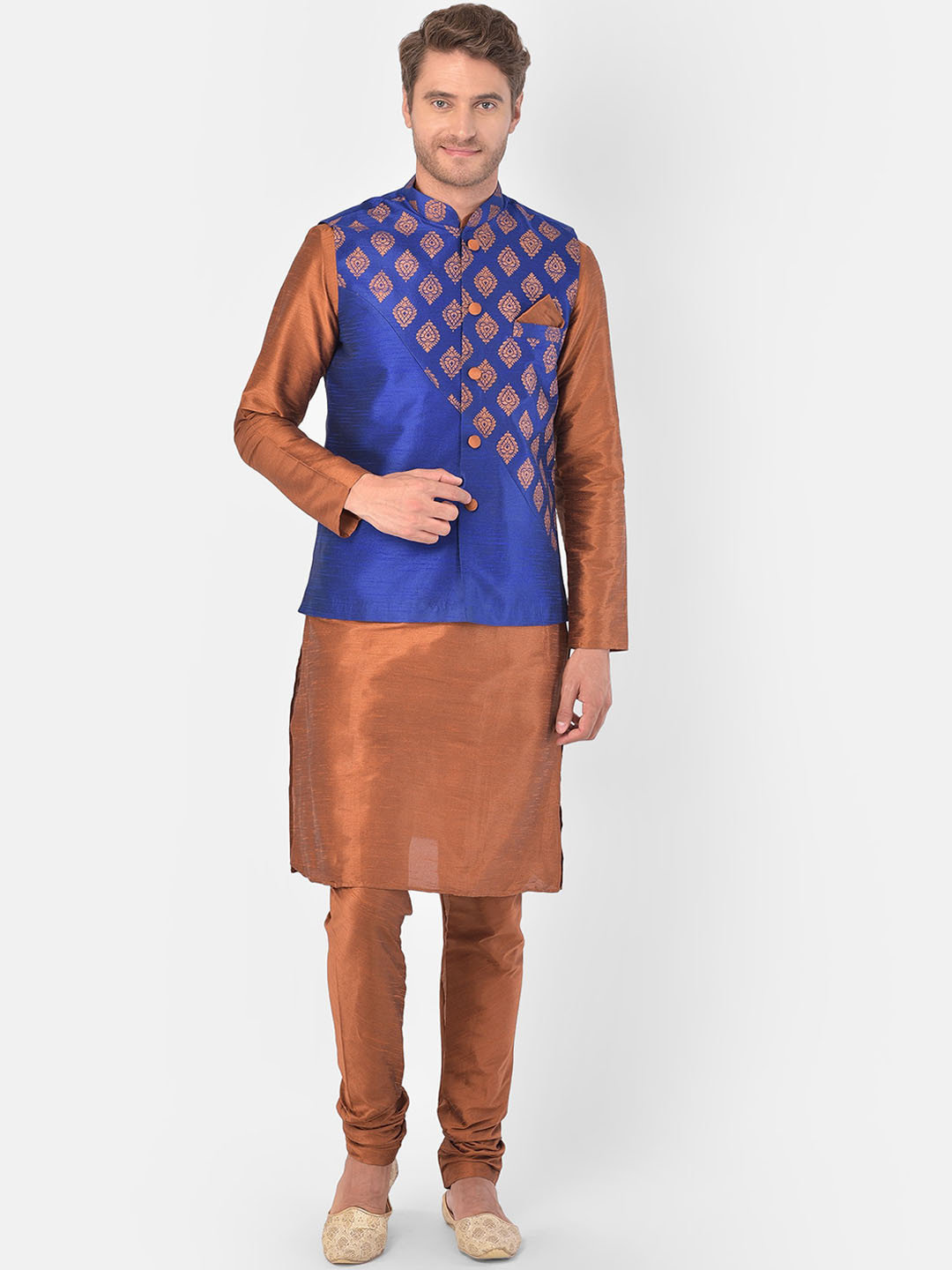 

DEYANN Men Copper-Toned & Navy Blue Solid Kurta with Pyjamas
