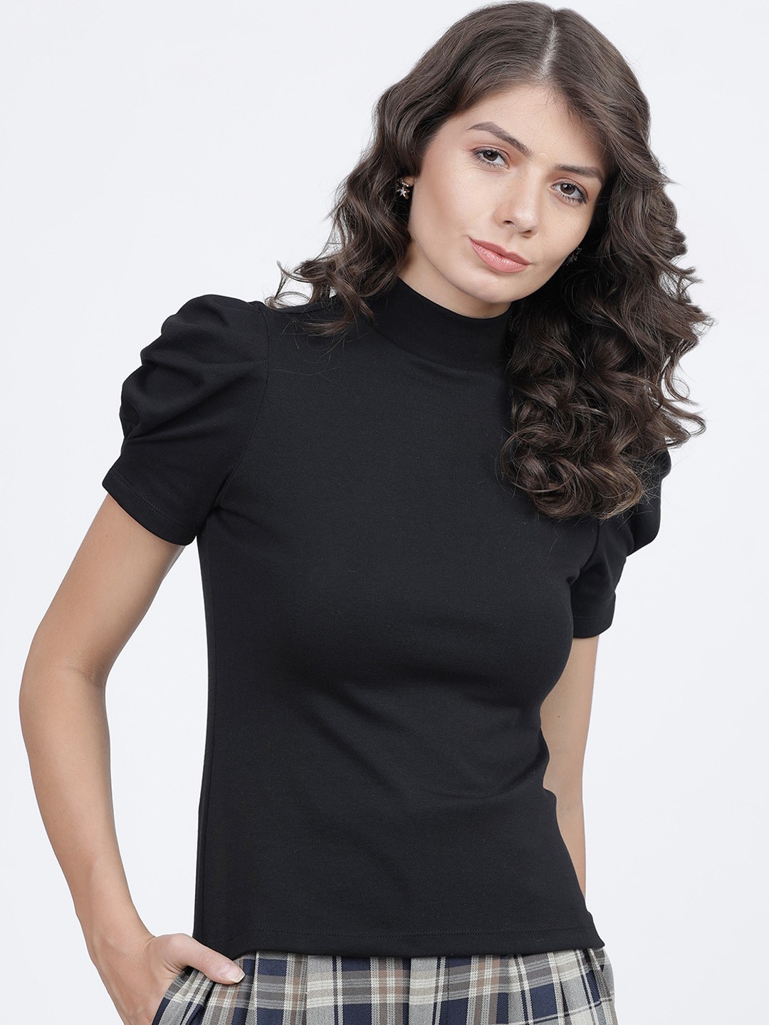 

Tokyo Talkies Black Solid Regular Top