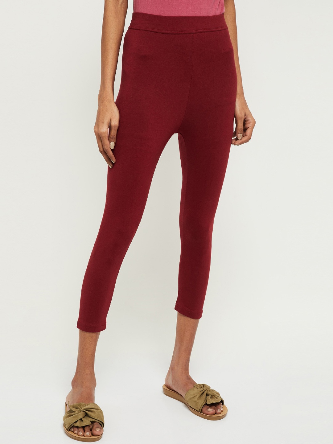 max Women Red Solid Cropped Leggings