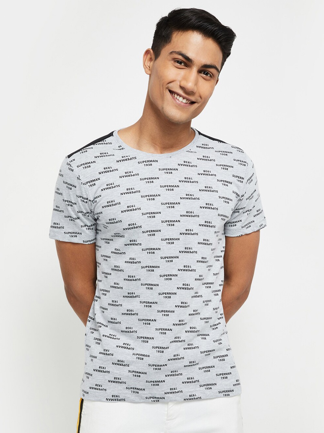 

max Men White Typography Printed T-shirt