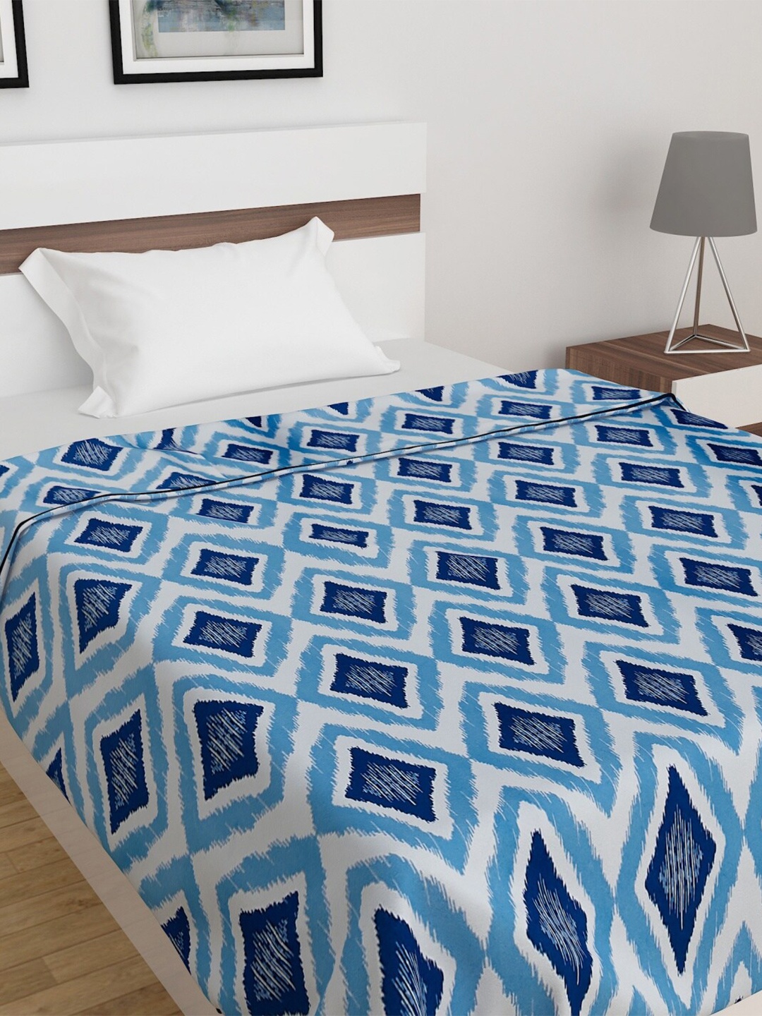 

Home Centre White & Blue Geometric AC Room 210 GSM Single Bed Dohar