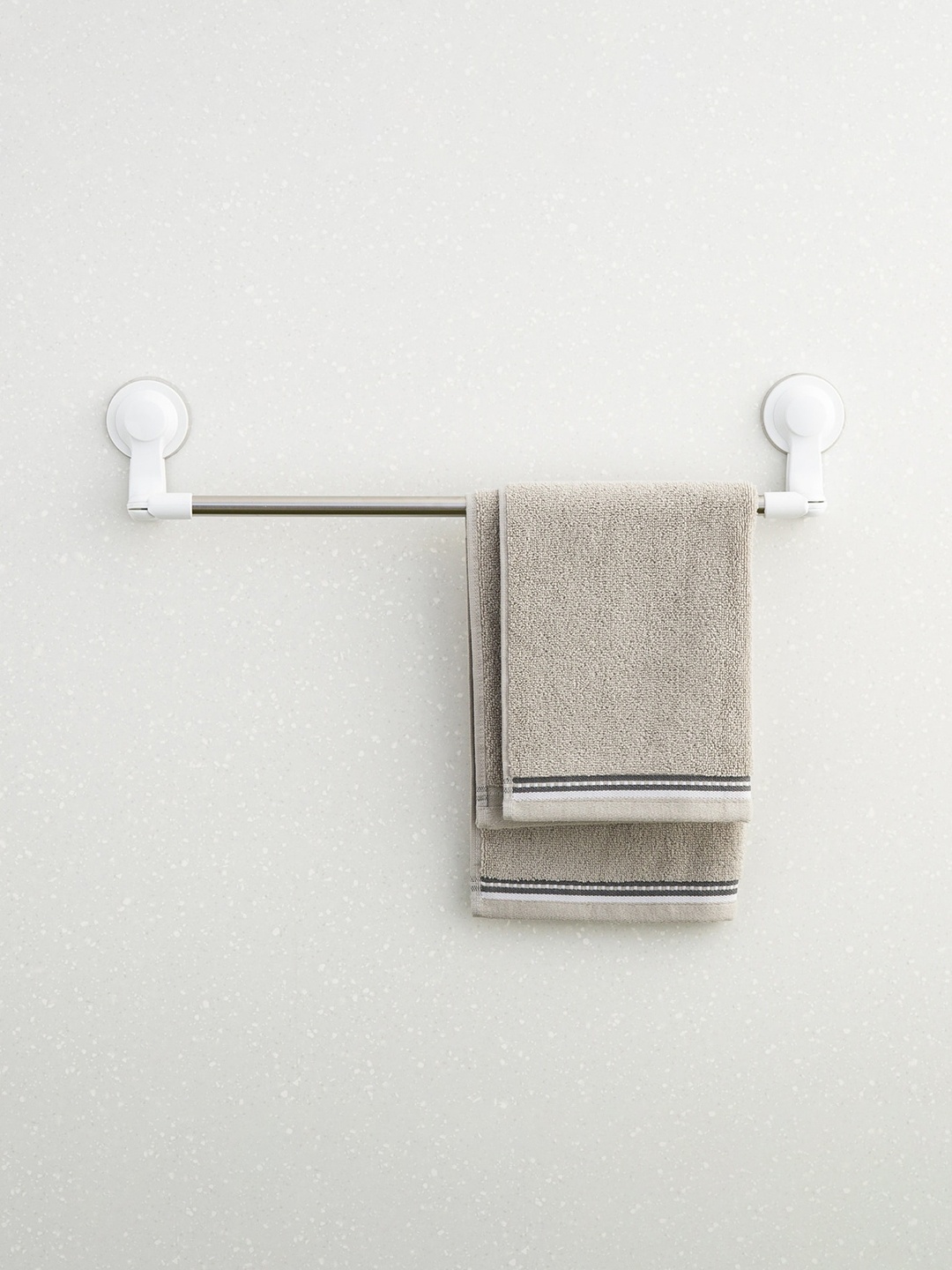 

Home Centre White & Silver-Toned Orion Towel Rack With Suction Cup