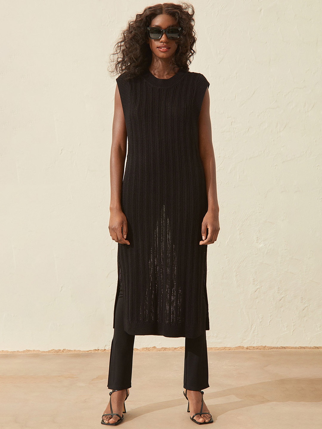 

H&M Black Self Design Knitted Dress